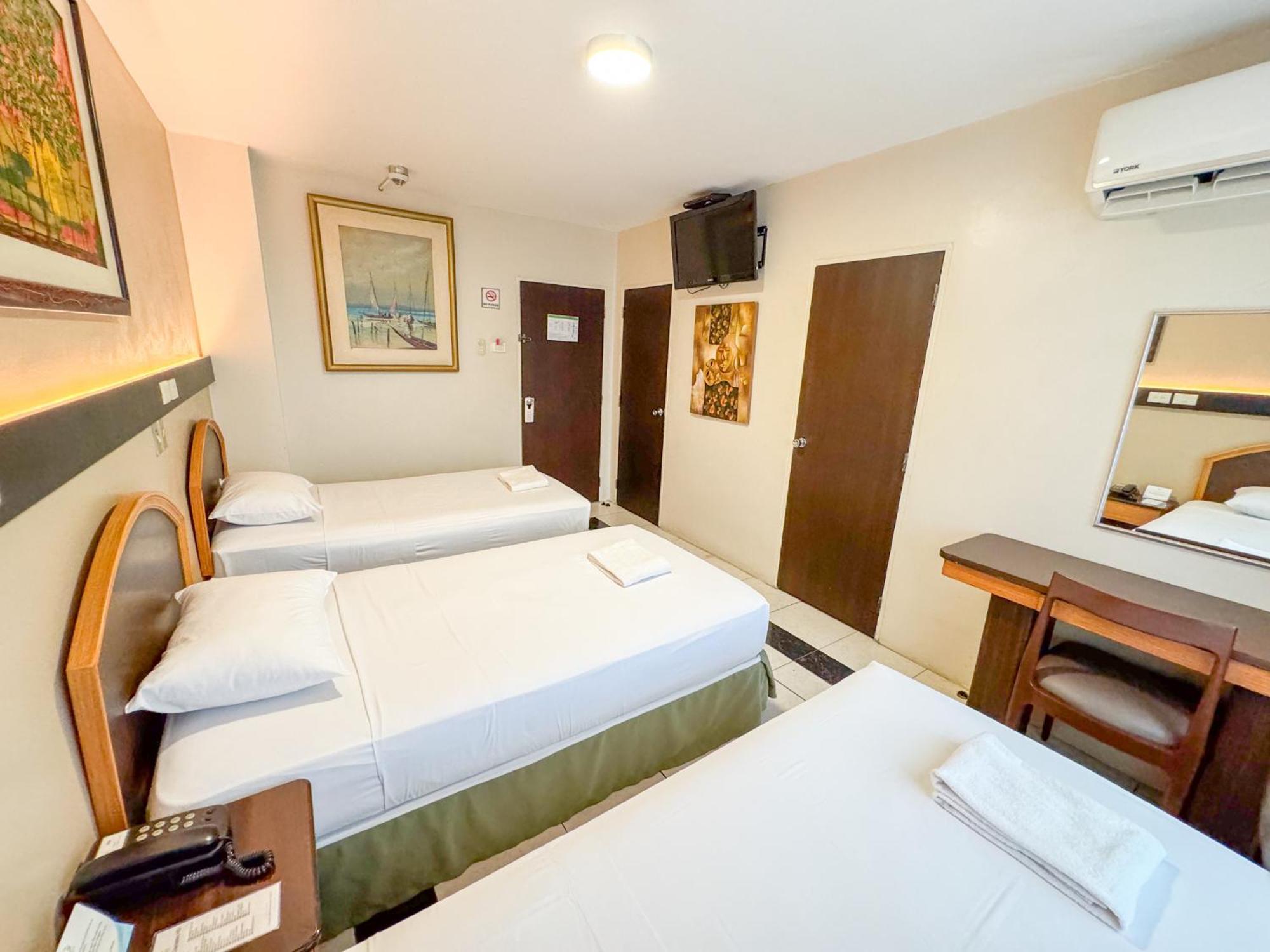 Gh Alexander Hotel グアヤキル エクステリア 写真