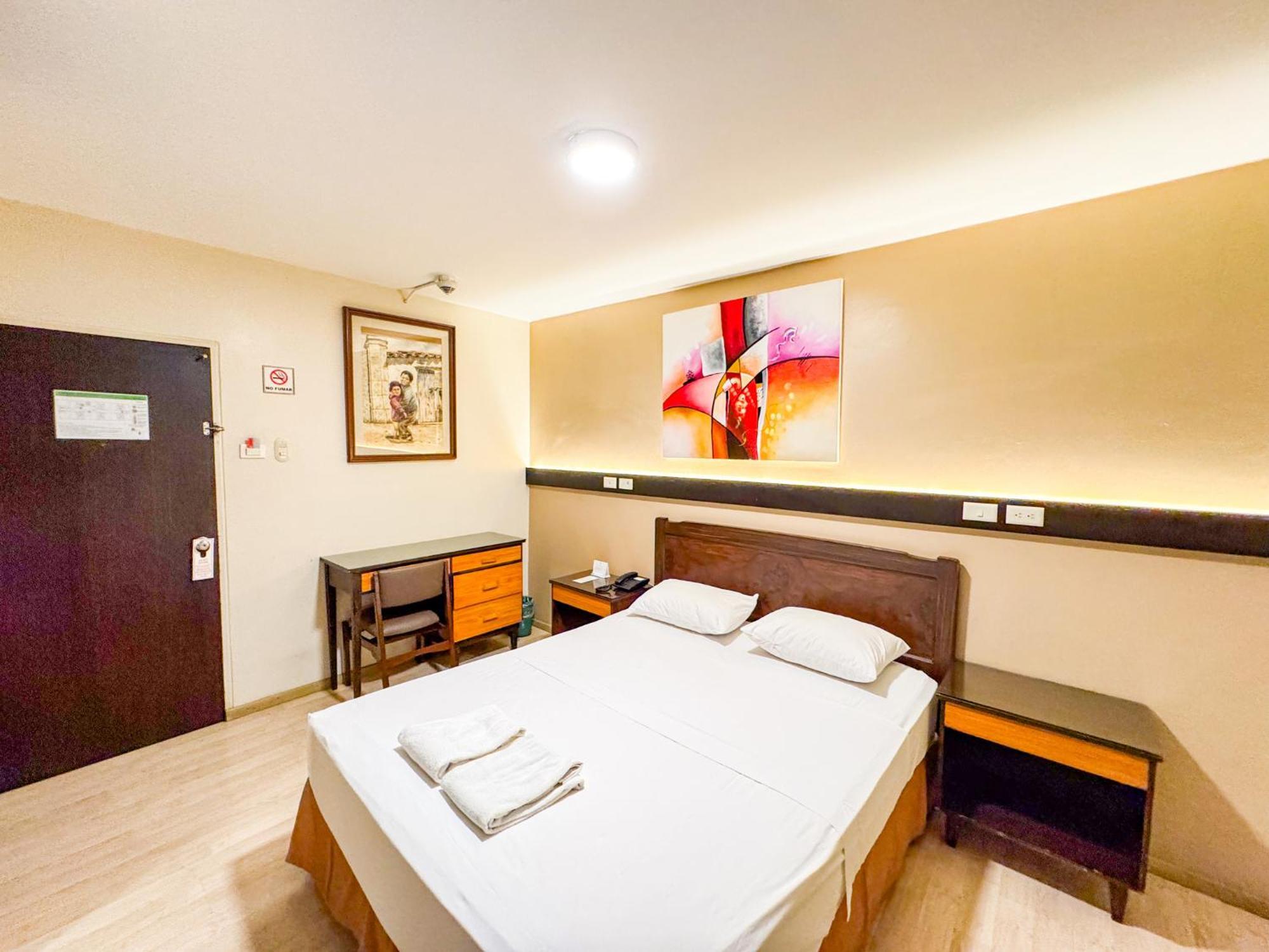 Gh Alexander Hotel グアヤキル エクステリア 写真