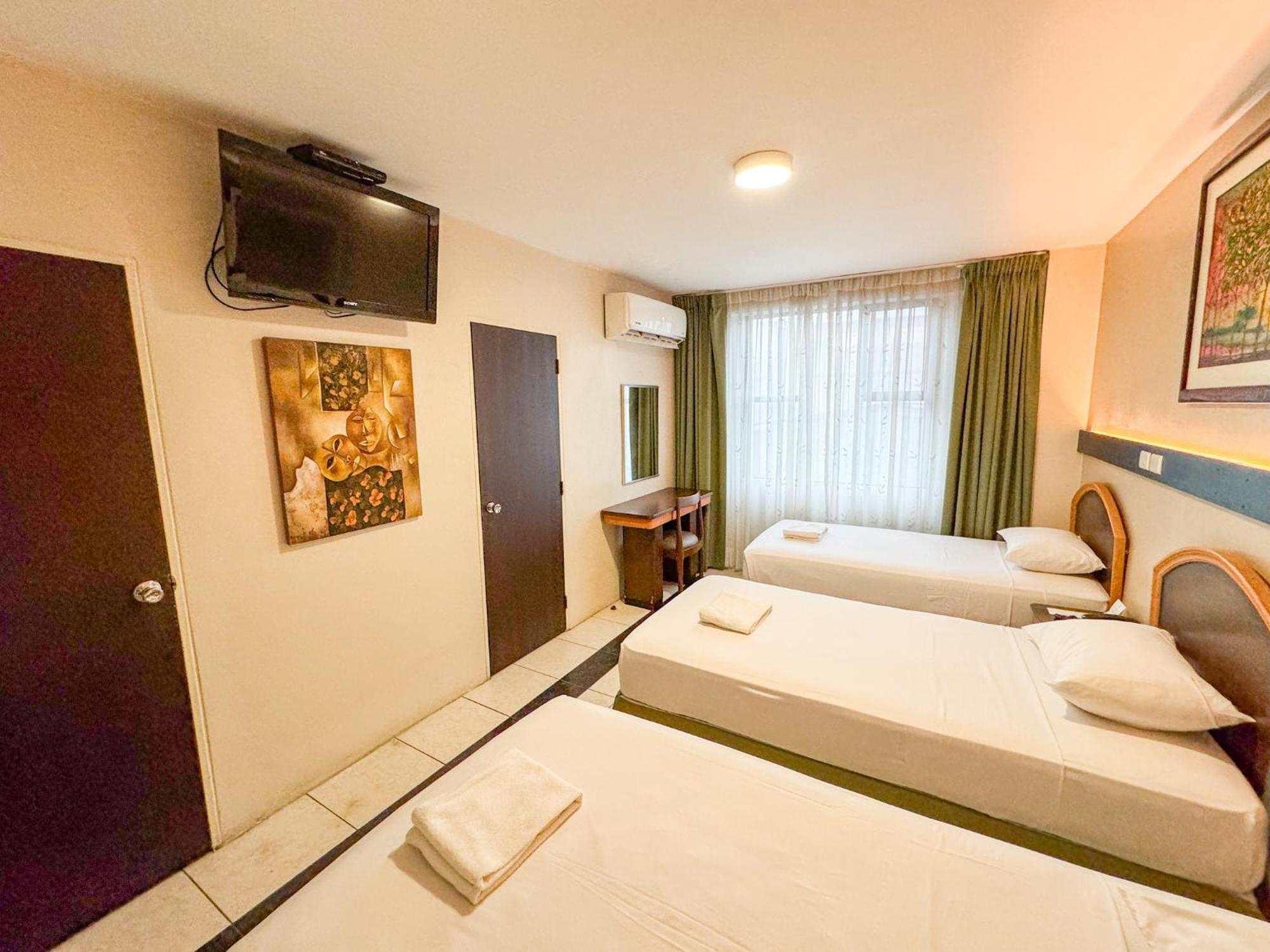 Gh Alexander Hotel グアヤキル エクステリア 写真